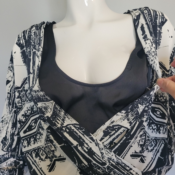 Twelfth Street by Cynthia Vincent Cathedral Print Mini Dress, VGUC, Size S - Picture 6 of 9